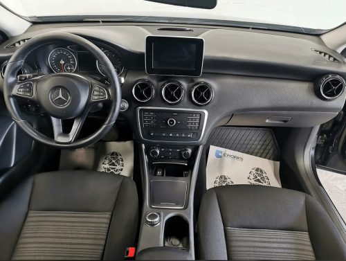 Mercedes A180 2