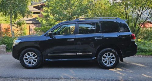 Toyota Land Cruiser 200